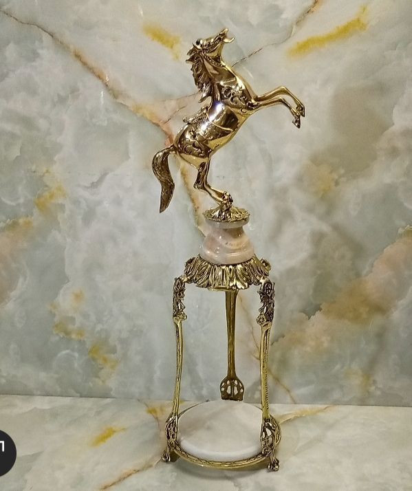 اسب برنزی رو پایه ایفل - برنز