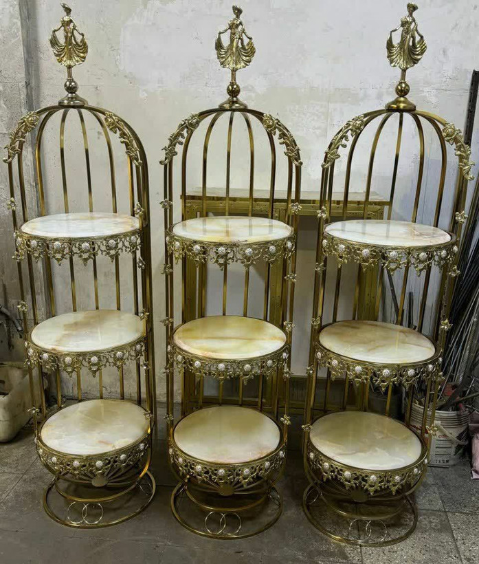 استند کنار سالنی - برنز